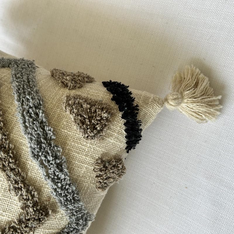 Boho Tufted Geometric Cushion Cover with Tassels – Handwoven Cotton Throw Pillow for Sofa & Living Room Décor